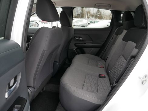 Certified 2025 Nissan Kicks SV w/ Illumination Package image 35