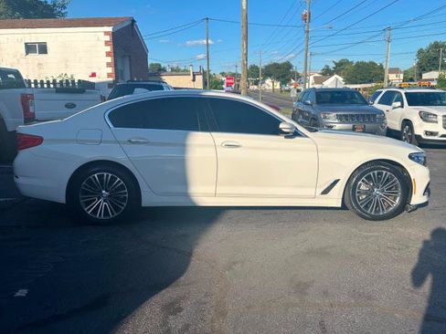 Used 2018 BMW 530i xDrive w/ Premium Package AWD/4WD image 7