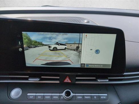 New 2026 Hyundai Elantra Limited FWD image 13