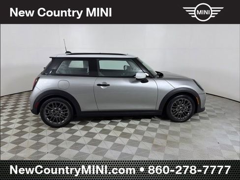 Certified 2025 MINI Cooper 2-Door Hardtop FWD image 8