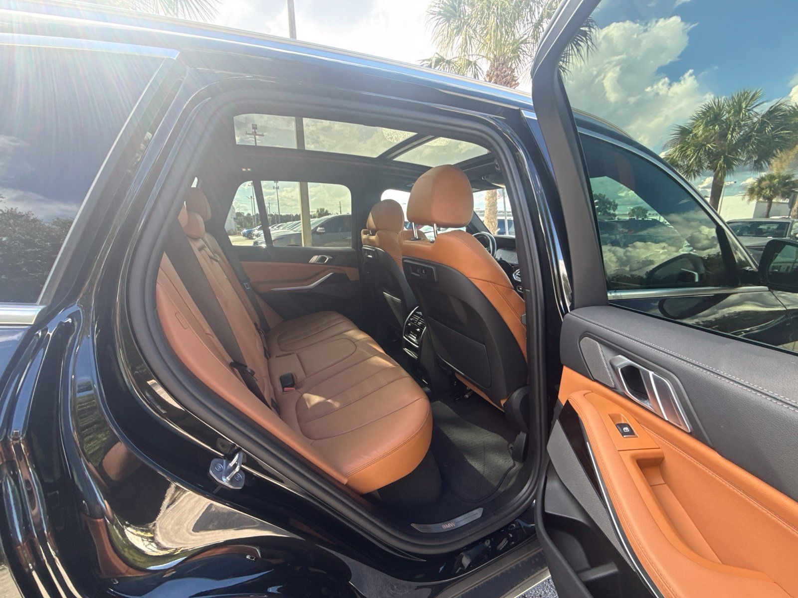 Used 2021 BMW X5 sDrive40i w/ Premium Package RWD image 12
