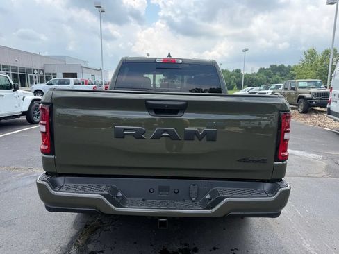 New 2026 RAM 1500 Express AWD/4WD image 5