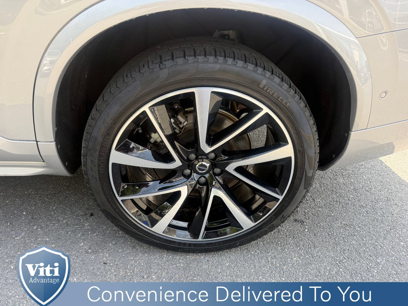 Certified 2023 Volvo XC90 B6 Plus w/ Protection Package Premier AWD/4WD image 13