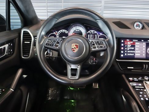Used 2023 Porsche Cayenne Turbo AWD/4WD image 14