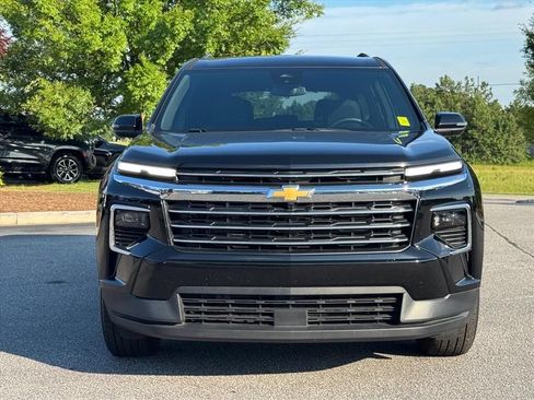 Used 2026 Chevrolet Traverse LT FWD image 8