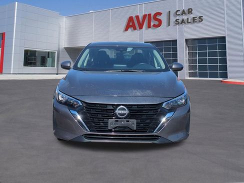 Used 2025 Nissan Sentra SV FWD image 2