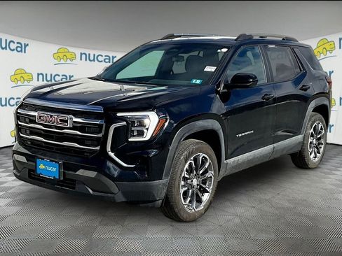 Used 2026 GMC Terrain Elevation w/ Elevation Premium Package image 3