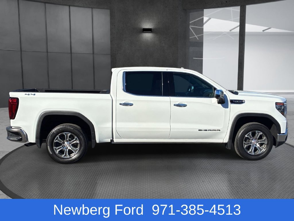 Used 2025 GMC Sierra 1500 SLT AWD/4WD image 4