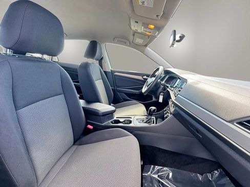 Used 2019 Volkswagen Jetta S w/ Driver Assistance Package FWD image 16