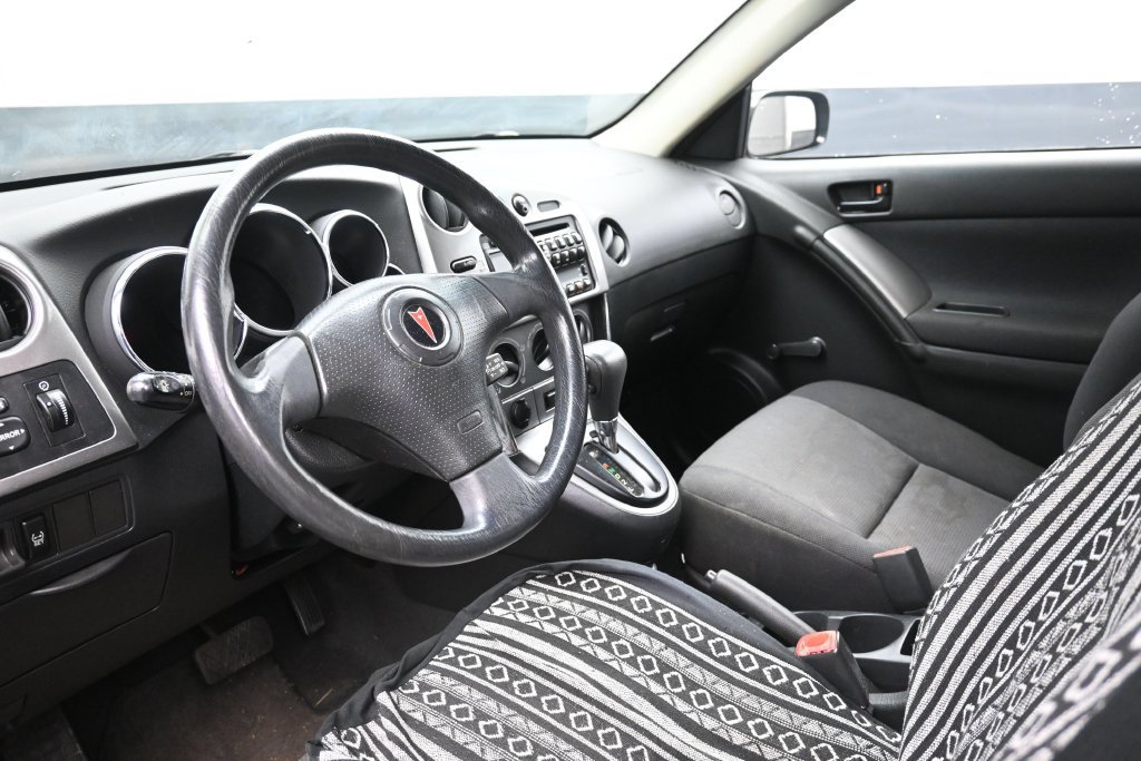Used 2008 Pontiac Vibe FWD image 13