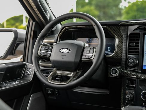 Used 2025 Ford F150 Lariat w/ Equipment Group 502A High AWD/4WD image 49
