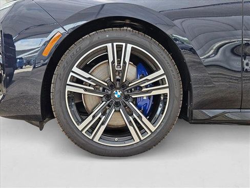 New 2025 BMW 760i xDrive w/ Executive Package image 9