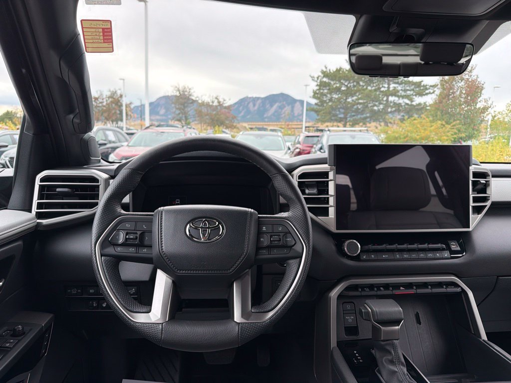 Used 2025 Toyota Tundra Limited AWD/4WD image 21