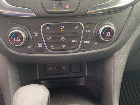 Certified 2023 Chevrolet Equinox LT AWD/4WD image 25