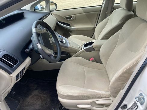 Used 2012 Toyota Prius Two image 6