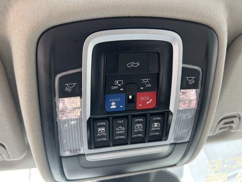 Used 2025 RAM 1500 Tungsten w/ Off Road Group AWD/4WD image 31