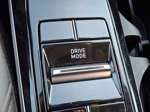 Certified 2023 Hyundai Sonata SEL w/ Preferred Accessory Package image 23