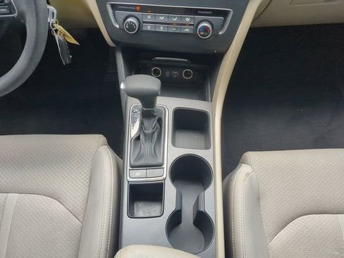Used 2016 Kia Optima LX w/ Option Group 014 FWD image 19