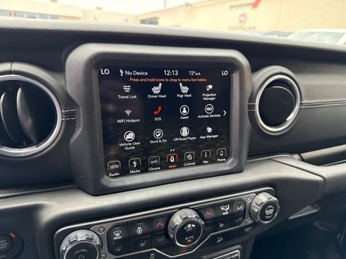 Used 2018 Jeep Wrangler Unlimited Sahara AWD/4WD image 26