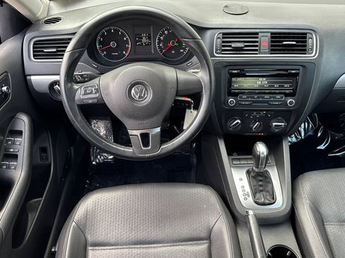 Used 2013 Volkswagen Jetta SE image 27