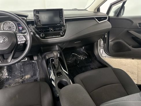 Used 2022 Toyota Corolla LE FWD image 18