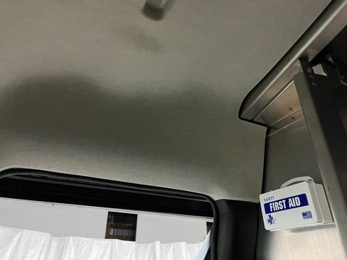 Used 2024 RAM ProMaster 3500 w/ Delivery Van Package FWD image 33