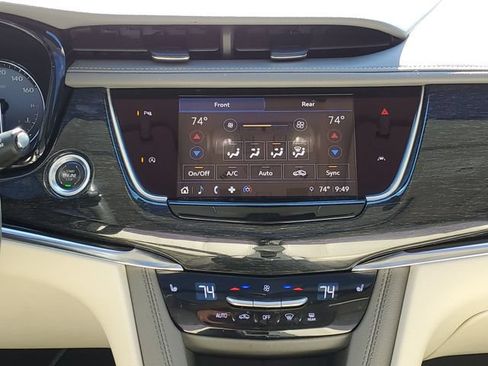 Certified 2022 Cadillac XT6 Premium Luxury w/ LPO, Floor Liner Package AWD/4WD image 20