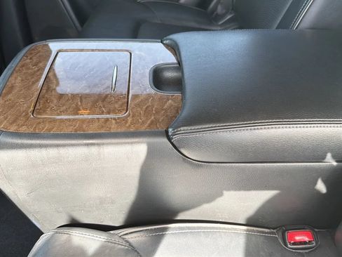 Used 2017 INFINITI QX80 2WD w/ Driver Assistance Package image 27