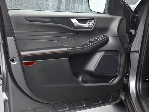 Used 2025 Ford Escape ST-Line FWD image 23