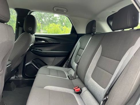 Used 2021 Chevrolet TrailBlazer LS FWD image 16