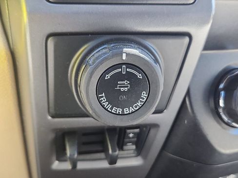 Used 2019 Ford F150 XLT w/ Equipment Group 302A Luxury AWD/4WD image 20