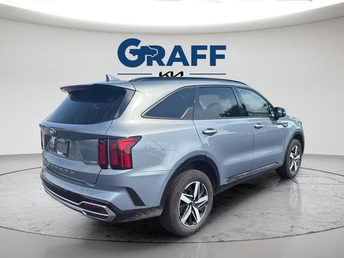 Used 2021 Kia Sorento EX w/ Panoramic Sunroof Package AWD/4WD image 9