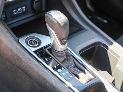 Used 2024 Nissan Sentra SV FWD image 21