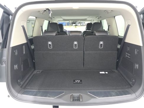 New 2026 INFINITI QX80 Luxe w/ Cargo Package AWD/4WD image 16