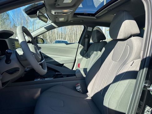 New 2026 Hyundai Elantra SEL Sport Premium image 7