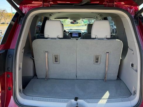 Used 2019 GMC Acadia SLT image 13