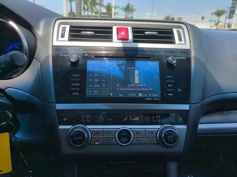 Used 2015 Subaru Outback 2.5i Limited AWD/4WD image 21