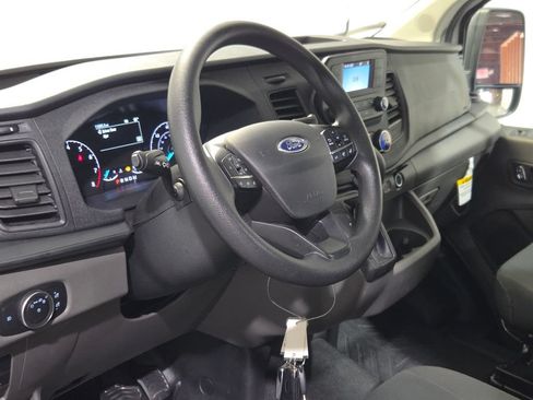 Used 2025 Ford Transit 250 Low Roof w/ Exterior Upgrade Package RWD image 3