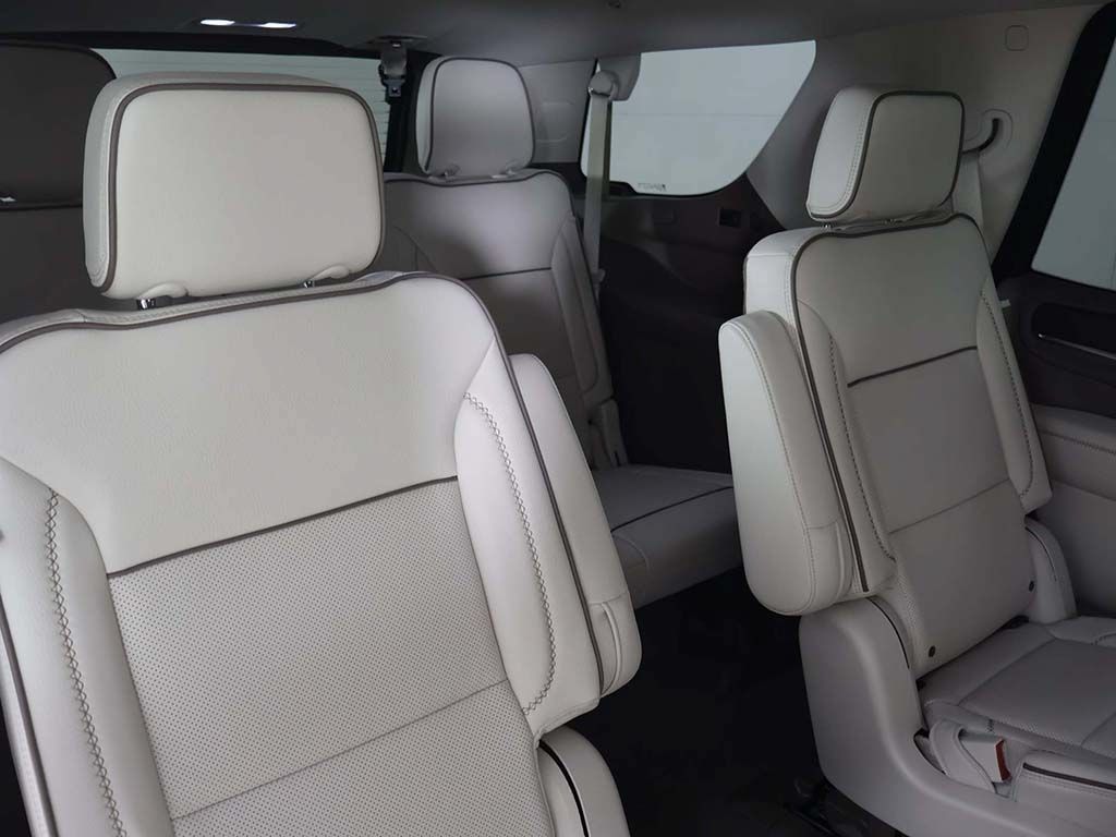 Used 2024 GMC Yukon Denali AWD/4WD image 42
