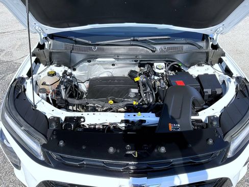 Certified 2024 Chevrolet Trax ACTIV FWD image 24