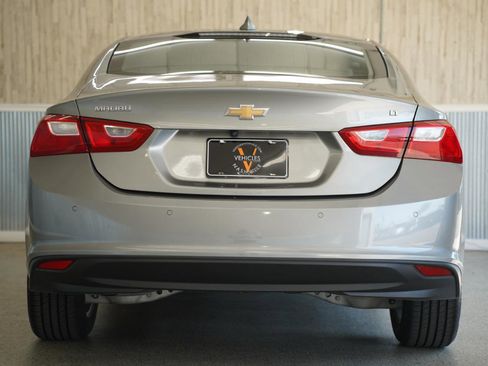 Used 2025 Chevrolet Malibu LT image 9