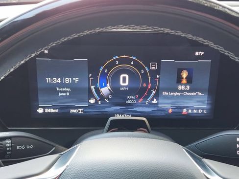 Used 2025 Chevrolet Traverse Z71 w/ Enhanced Driving Package AWD/4WD image 4