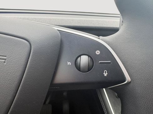 Used 2026 Tesla Model Y AWD image 17