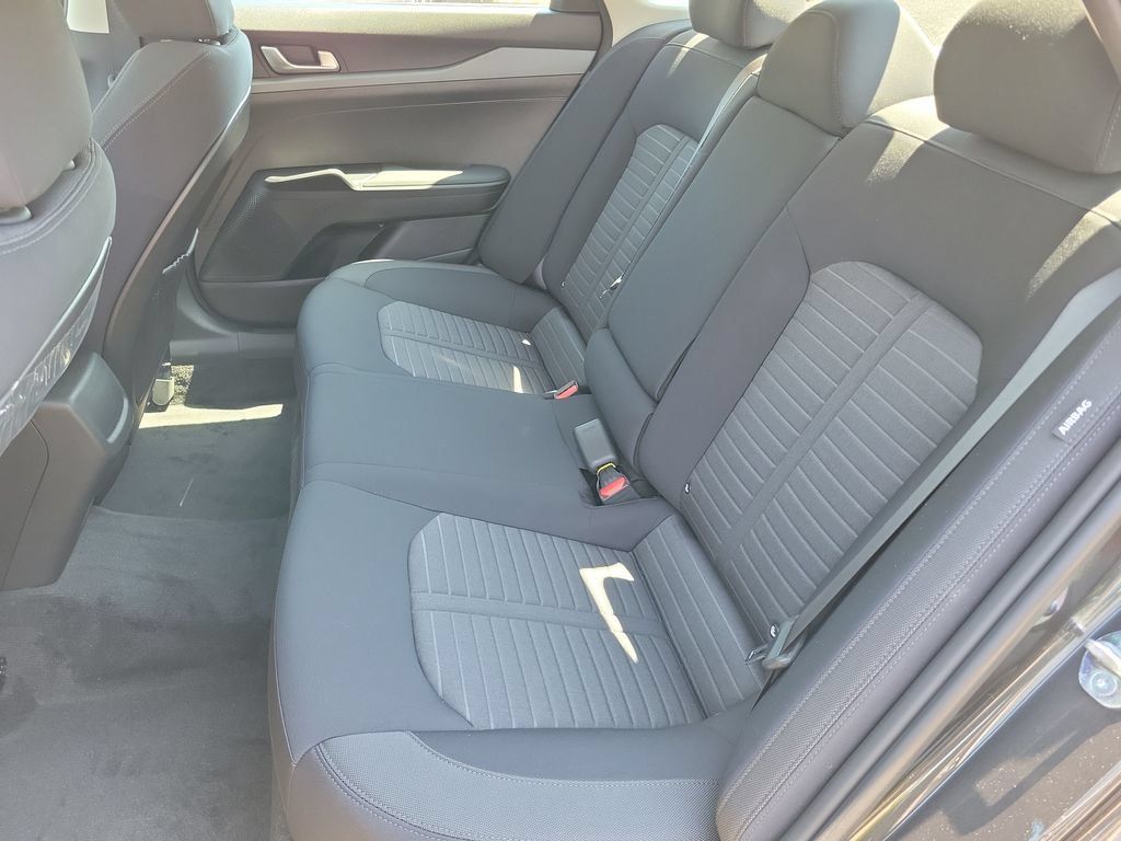 New 2026 Kia K5 LXS FWD image 14