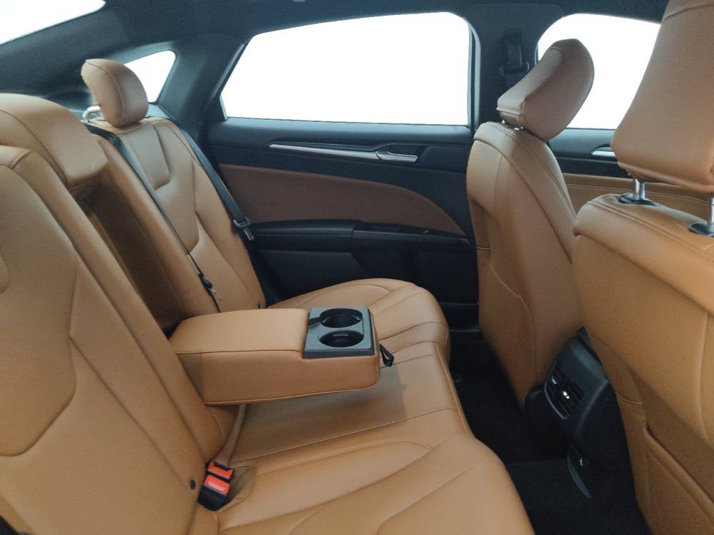 Used 2020 Ford Fusion Energi Titanium FWD image 19
