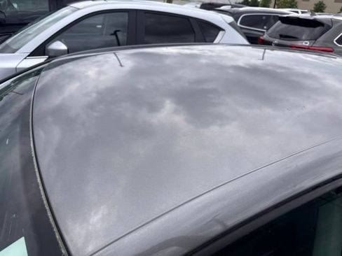 Used 2013 Volkswagen Golf 4-Door FWD image 10