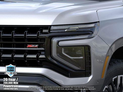 New 2026 Chevrolet Suburban Z71 image 10