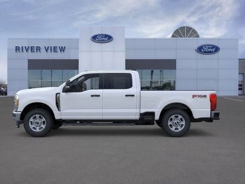 New 2026 Ford F250 XLT w/ FX4 Off-Road Package AWD/4WD image 3