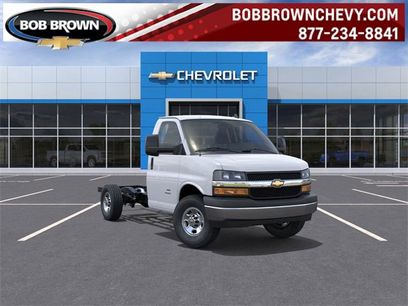 New 2025 Chevrolet Express 3500 w/ Power Convenience Package