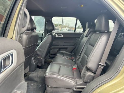 Used 2013 Ford Explorer XLT image 13